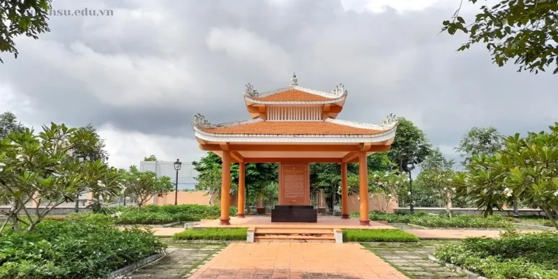 Hoạt động tham quan và giáo dục khu di tích căn cứ tỉnh ủy