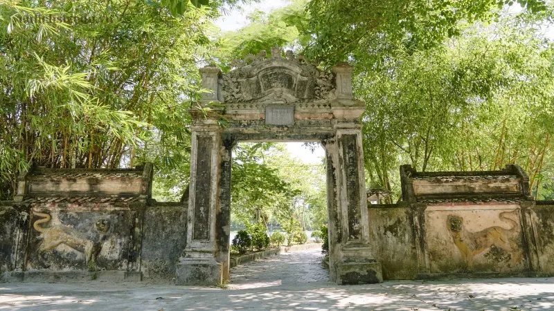 Đền Đức Hoàng 1