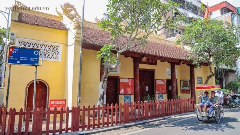 Đền Bạch Mã 1