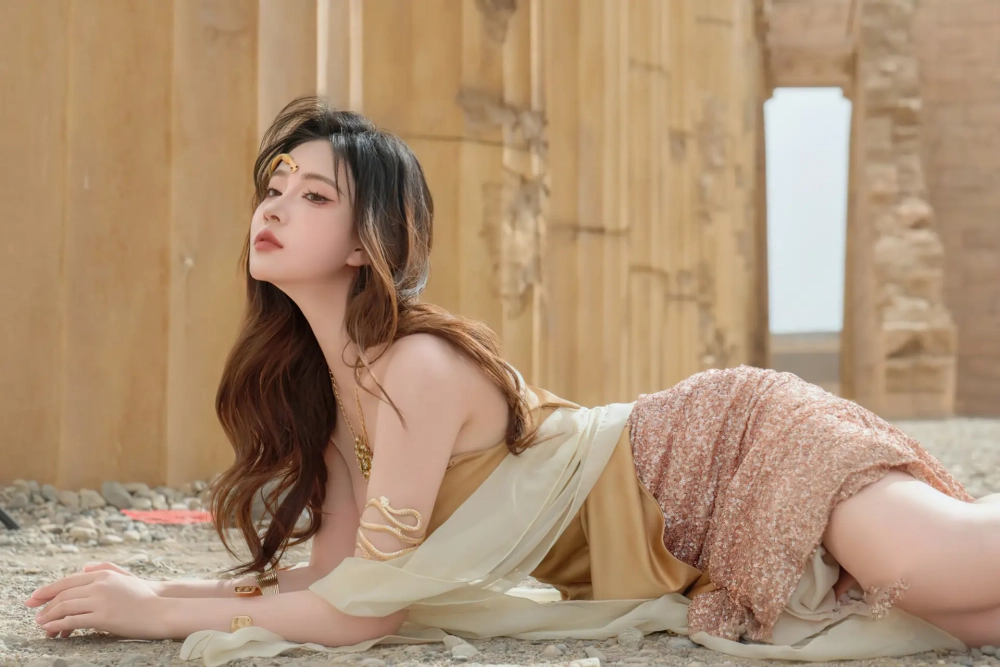 Vú bự gái xinh sở hữu nét đẹp sexy nóng bỏng cực kỳ thu hút ánh nhìn.