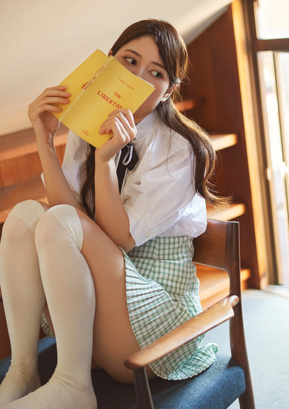 Anh sex gái 18 thể hiện nét đẹp táo bạo sexy cực kỳ cuốn hút.