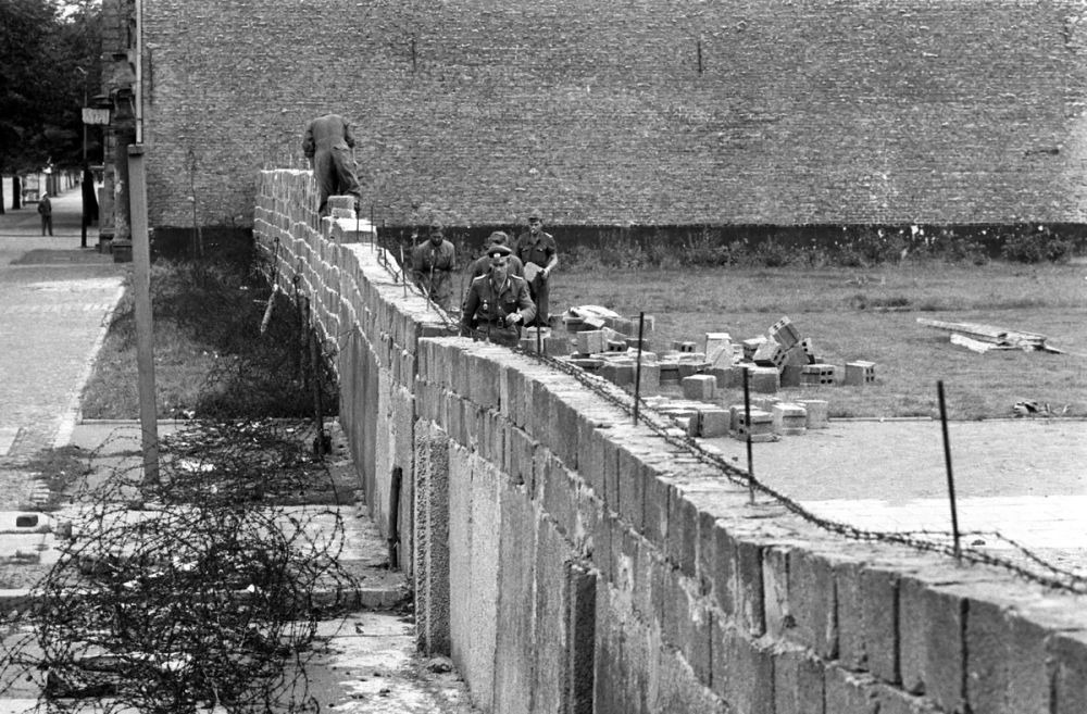 Di tích bức tường Berlin còn sót lại ở Đức thu hút đông đảo du khách